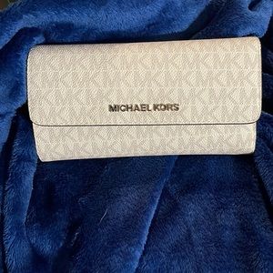 Michael Kors tri fold wallet